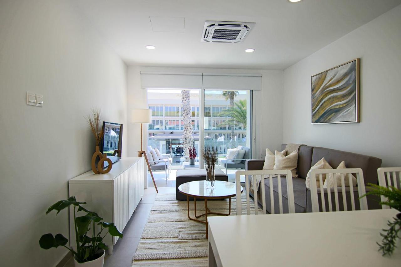 Phaedrus Living: Seaview Luxury Flat Limnaria 114 Appartement Paphos Buitenkant foto