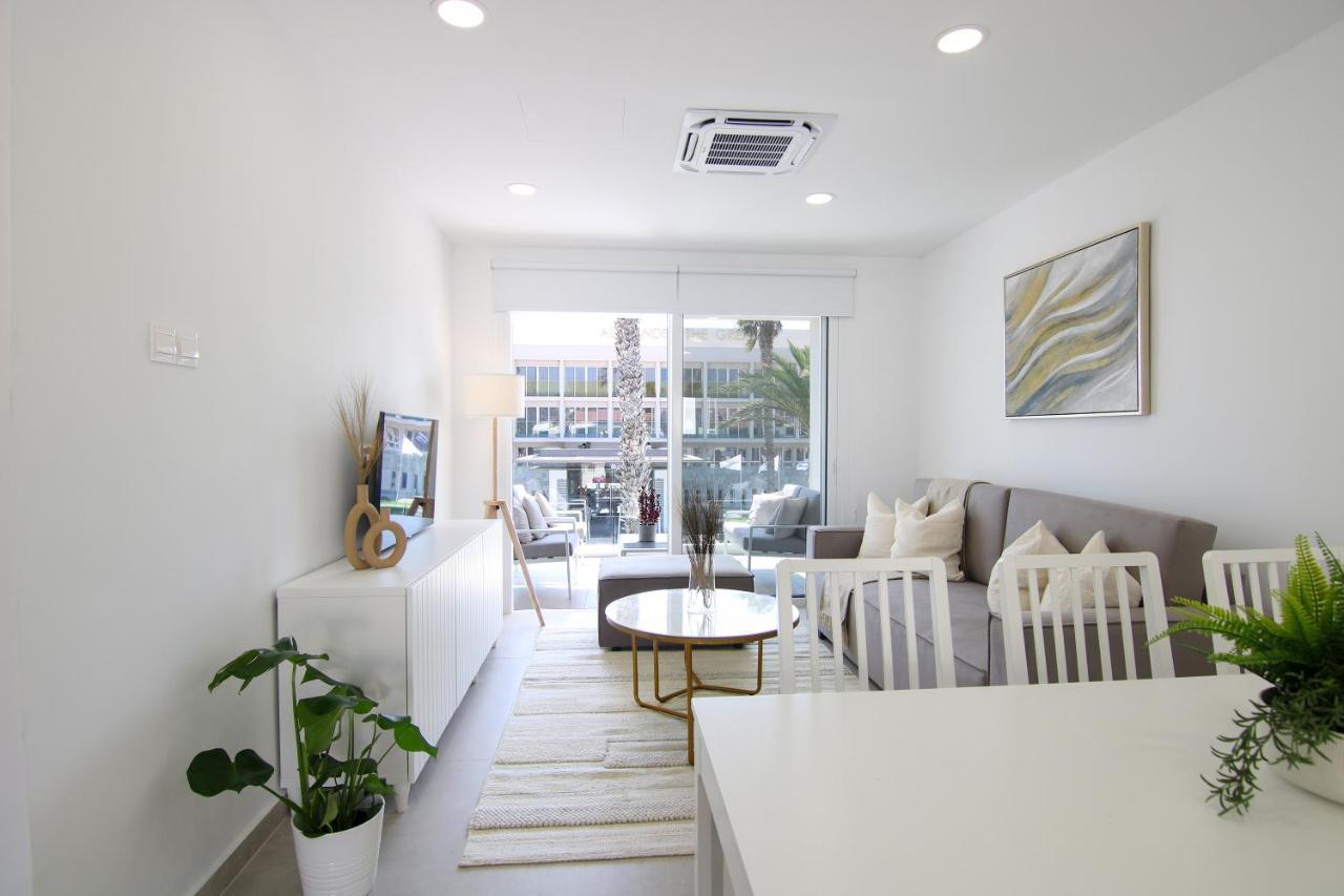 Phaedrus Living: Seaview Luxury Flat Limnaria 114 Appartement Paphos Buitenkant foto